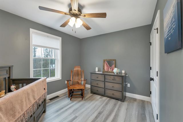 123 Parade Road, Barnstead, NH 03218