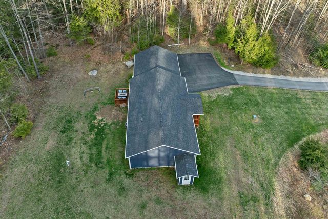 123 Parade Road, Barnstead, NH 03218