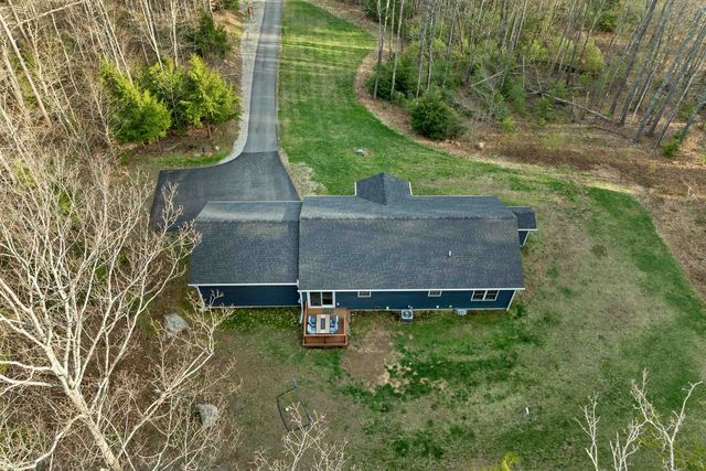 123 Parade Road, Barnstead, NH 03218