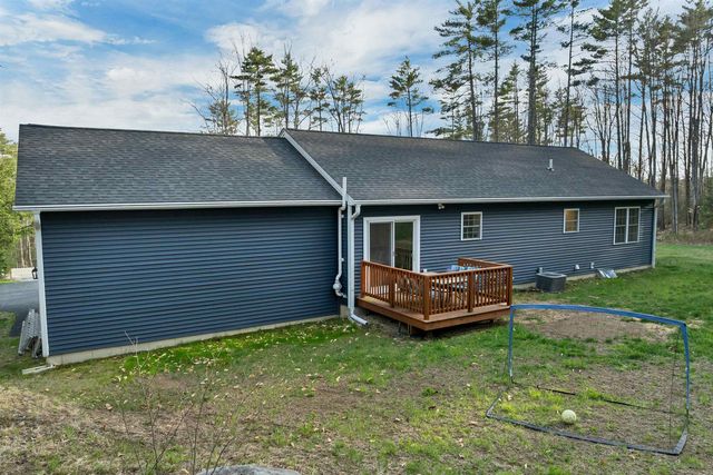 123 Parade Road, Barnstead, NH 03218