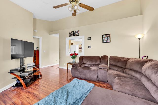 1380 Scrub Oak Dr, Clarksville, TN 37042
