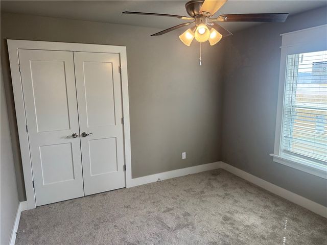 800 Phyllis Farm Road, Prairie Grove, AR 72753