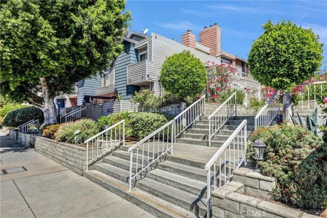 20235 Keswick Street 213, Winnetka, CA 91306