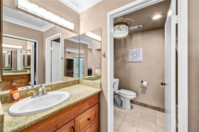 20235 Keswick Street 213, Winnetka, CA 91306