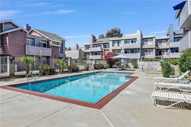 20235 Keswick Street 213, Winnetka, CA 91306