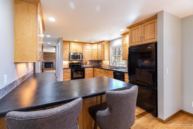 4930 Hickory Trail, Middleton, WI 53562