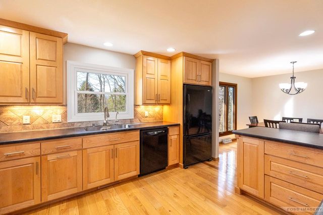 4930 Hickory Trail, Middleton, WI 53562