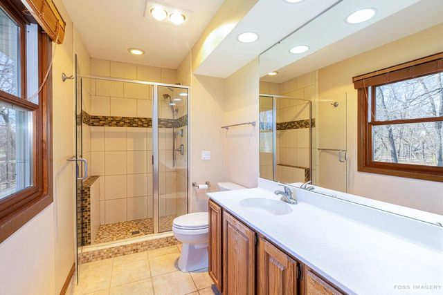 4930 Hickory Trail, Middleton, WI 53562