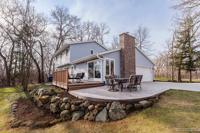 4930 Hickory Trail, Middleton, WI 53562