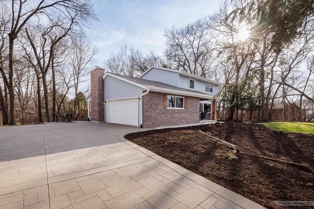 4930 Hickory Trail, Middleton, WI 53562