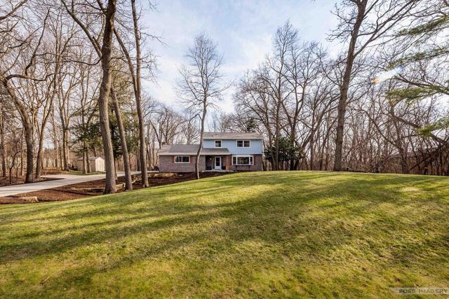 4930 Hickory Trail, Middleton, WI 53562