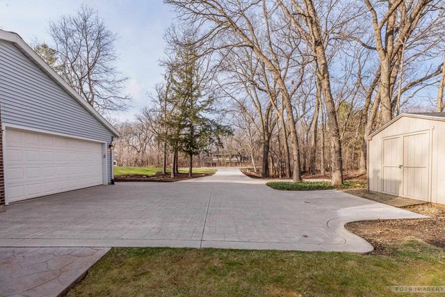 4930 Hickory Trail, Middleton, WI 53562