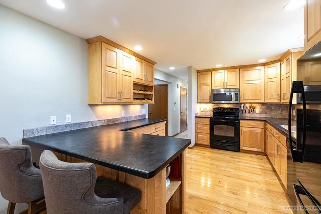 4930 Hickory Trail, Middleton, WI 53562