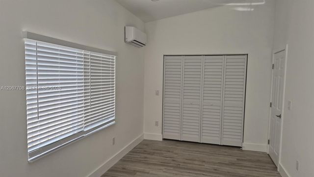 111 NE 45th Street, Oakland Park, FL 33334