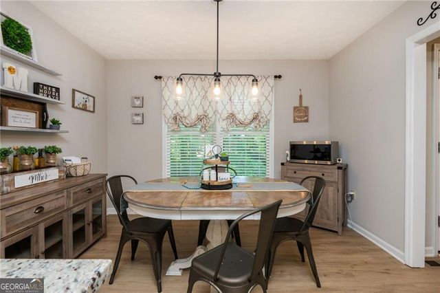 6011 Crabapple Way, Powder Springs, GA 30127