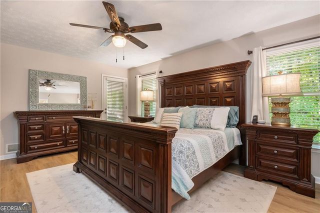 6011 Crabapple Way, Powder Springs, GA 30127