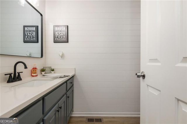 6011 Crabapple Way, Powder Springs, GA 30127