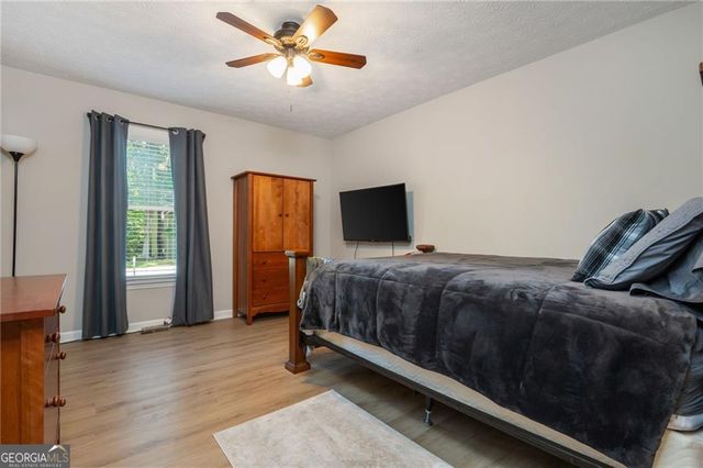 6011 Crabapple Way, Powder Springs, GA 30127