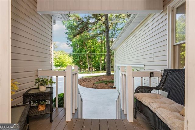 6011 Crabapple Way, Powder Springs, GA 30127