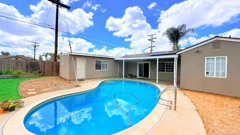 Image 1 of property listing at 1605 N Mollison Avenue, El Cajon, CA 92021