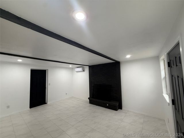 75 S 204th East Avenue, Tulsa, OK 74108