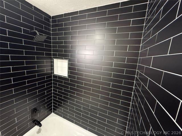 75 S 204th East Avenue, Tulsa, OK 74108