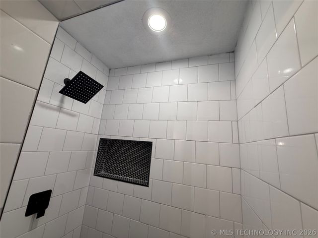 75 S 204th East Avenue, Tulsa, OK 74108