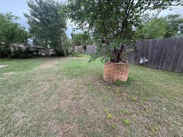 75 S 204th East Avenue, Tulsa, OK 74108