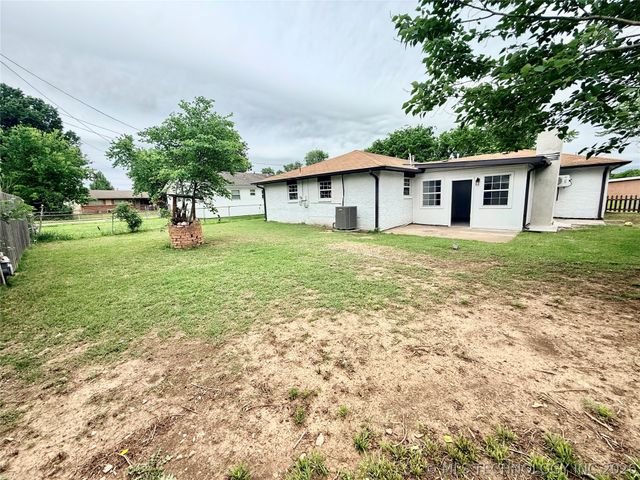 75 S 204th East Avenue, Tulsa, OK 74108