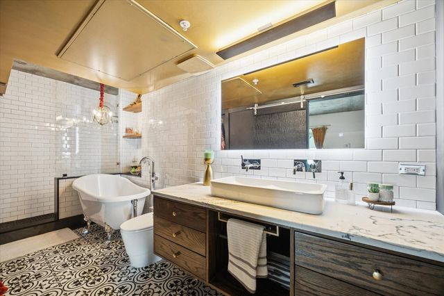 2000 Bagby Street 5400, Houston, TX 77002