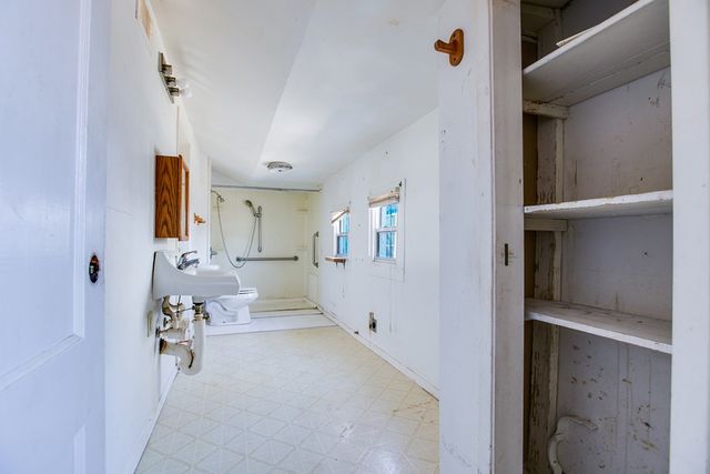 723 Hughes St, San Angelo, TX 76903