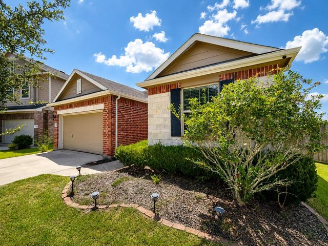 16203 Augusta Oaks Court, Crosby, TX 77532