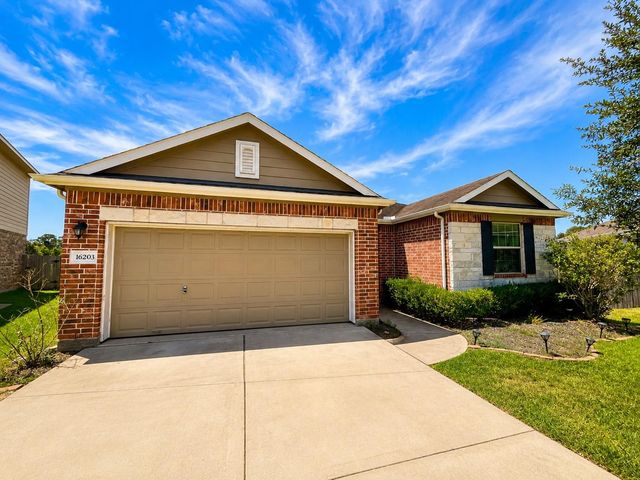 16203 Augusta Oaks Court, Crosby, TX 77532