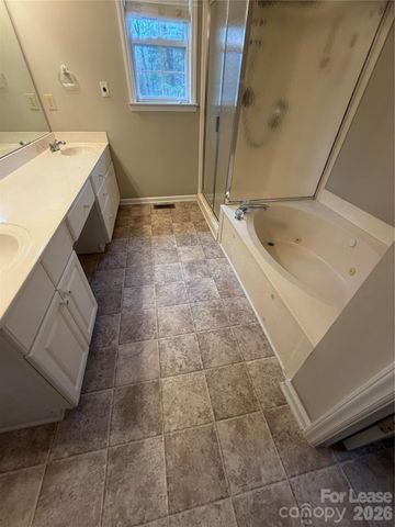 8016 Stevens Mill Road, Matthews, NC 28104