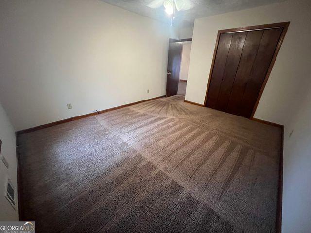 982 Locust Drive NE, Conyers, GA 30012