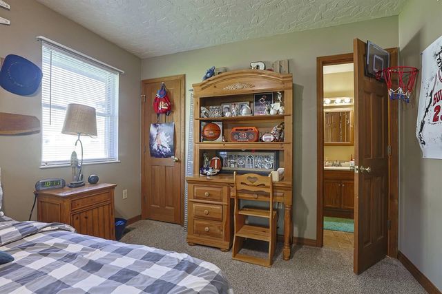287 Locust Creek, Foster, KY 41043