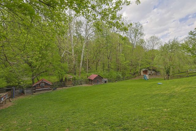 287 Locust Creek, Foster, KY 41043