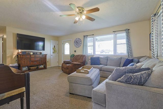287 Locust Creek, Foster, KY 41043