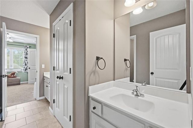 1729 Cambridge Circle, Kearney, MO 64060