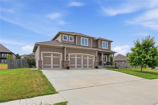 1729 Cambridge Circle, Kearney, MO 64060