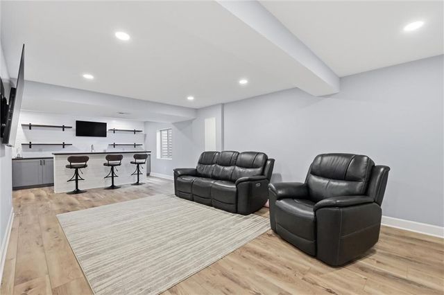 1729 Cambridge Circle, Kearney, MO 64060
