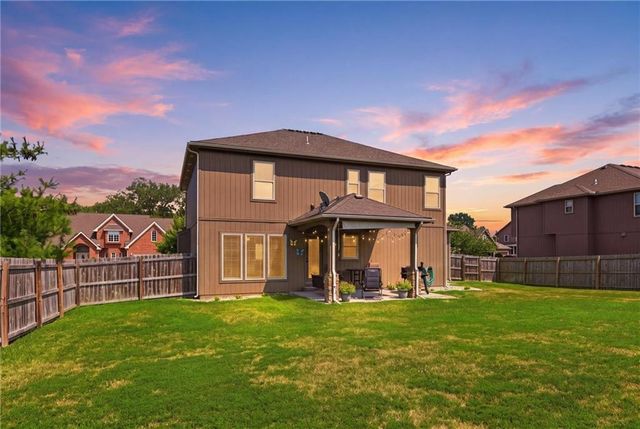 1729 Cambridge Circle, Kearney, MO 64060