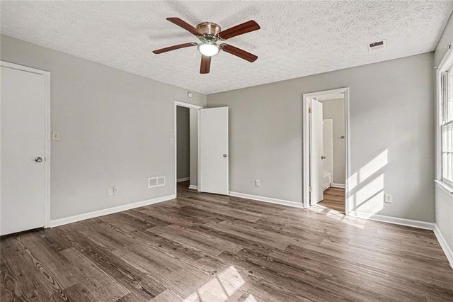 2060 Lost Forest SW Lane, Conyers, GA 30094