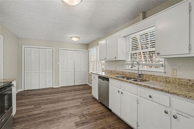 2060 Lost Forest SW Lane, Conyers, GA 30094