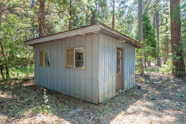 37347 Cypress Avenue, Burney, CA 96013