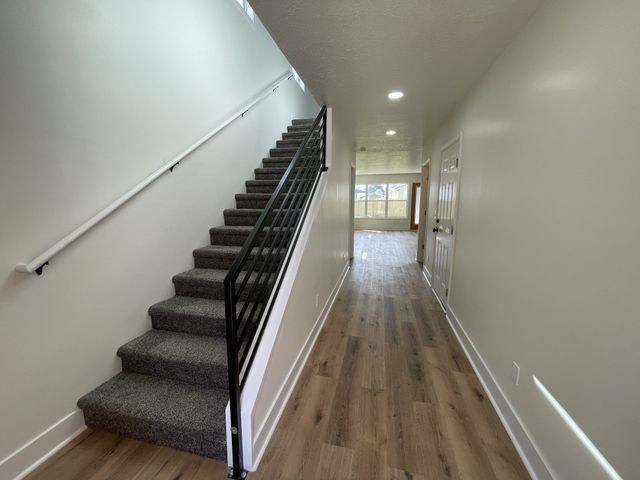 504 Market St, S, Paris, TN 38242