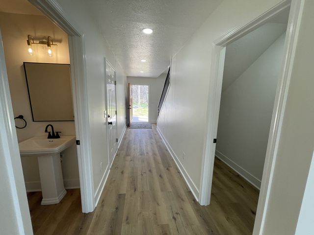504 Market St, S, Paris, TN 38242