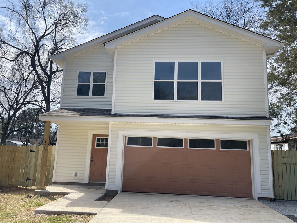 504 Market St, S, Paris, TN 38242