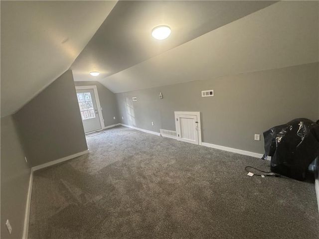 1402 S Park Avenue, Oak Grove, MO 64075