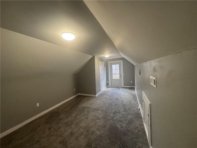 1402 S Park Avenue, Oak Grove, MO 64075